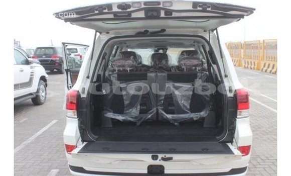 Buy Import Toyota Land Cruiser White Car in Import - Dubai in Andijon Buy Import Toyota Land Cruiser White Car in Import - Dubai in Andijon