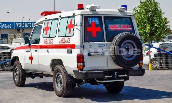 Buy New Toyota Land Cruiser White Car in Ahunabayev in Andijon Buy New Toyota Land Cruiser White Car in Ahunabayev in Andijon