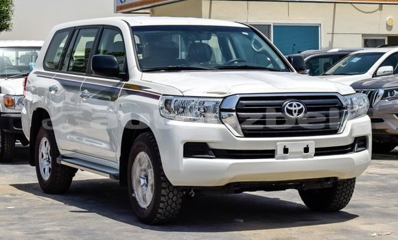 Buy New Toyota Land Cruiser White Car in Akkurgon in Surhondar Buy New Toyota Land Cruiser White Car in Akkurgon in Surhondar