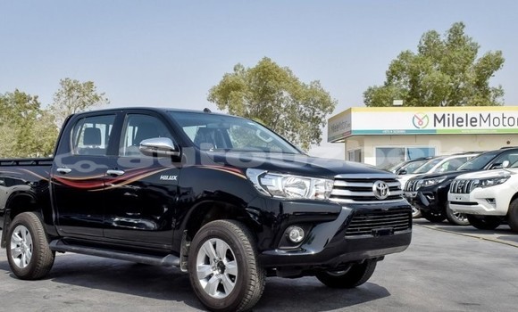 Buy New Toyota Hilux Black Car in Ahunabayev in Andijon Buy New Toyota Hilux Black Car in Ahunabayev in Andijon