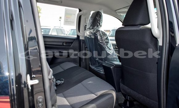 Buy New Toyota Hilux Black Car in Ahunabayev in Andijon Buy New Toyota Hilux Black Car in Ahunabayev in Andijon