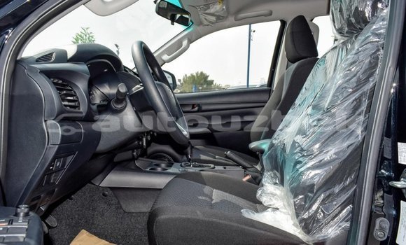 Buy New Toyota Hilux Black Car in Ahunabayev in Andijon Buy New Toyota Hilux Black Car in Ahunabayev in Andijon