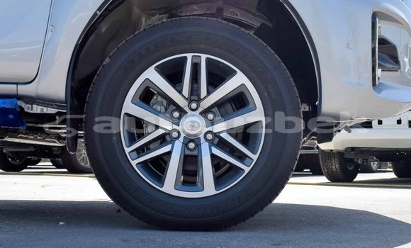 Buy New Toyota Hilux Silver Car in Akkurgon in Surhondar Buy New Toyota Hilux Silver Car in Akkurgon in Surhondar