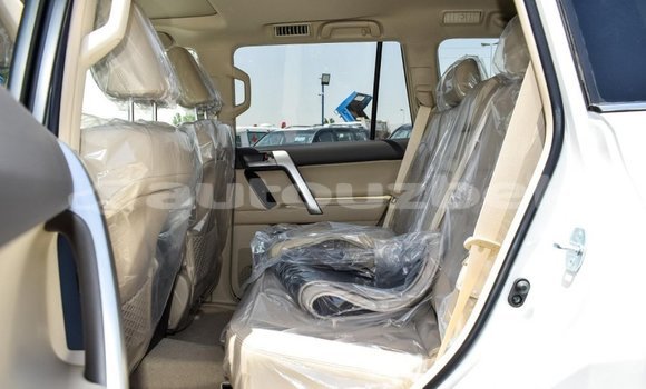 Buy New Toyota Land Cruiser Prado White Car in Ahunabayev in Andijon Buy New Toyota Land Cruiser Prado White Car in Ahunabayev in Andijon