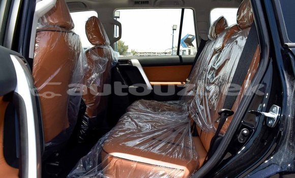 Buy New Toyota Land Cruiser Black Car in Ahunabayev in Andijon Buy New Toyota Land Cruiser Black Car in Ahunabayev in Andijon