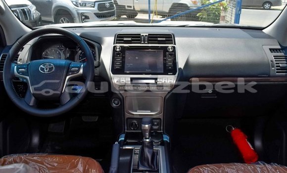 Buy New Toyota Prado Black Car in Ahunabayev in Andijon Buy New Toyota Prado Black Car in Ahunabayev in Andijon