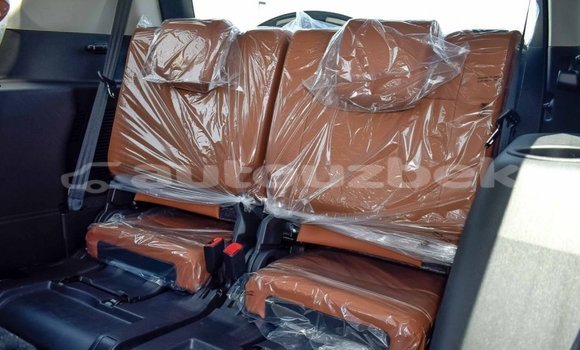 Buy New Toyota Prado Black Car in Ahunabayev in Andijon Buy New Toyota Prado Black Car in Ahunabayev in Andijon