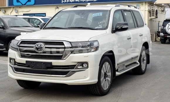 Buy Import Toyota Land Cruiser White Car in Import - Dubai in Andijon Buy Import Toyota Land Cruiser White Car in Import - Dubai in Andijon
