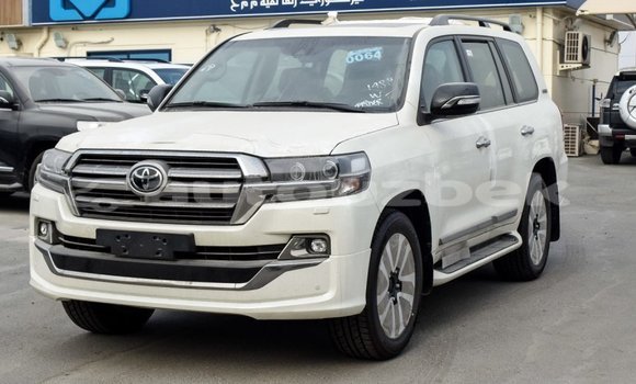 Buy Import Toyota Land Cruiser White Car in Import - Dubai in Andijon Buy Import Toyota Land Cruiser White Car in Import - Dubai in Andijon