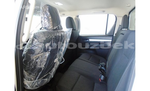 Buy Import Toyota Hilux White Car in Import - Dubai in Andijon Buy Import Toyota Hilux White Car in Import - Dubai in Andijon