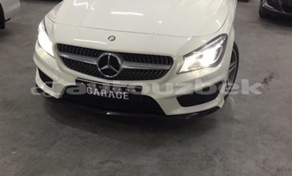 Buy Used Mercedes-Benz C–Class White Car in Tashkent in Toskent