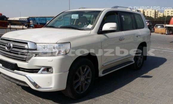 Buy Import Toyota Land Cruiser White Car in Import - Dubai in Andijon Buy Import Toyota Land Cruiser White Car in Import - Dubai in Andijon