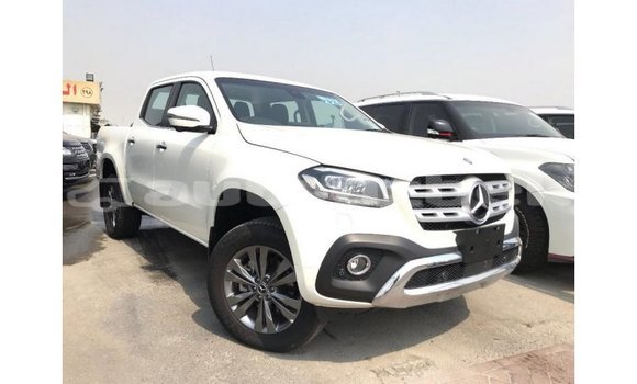 Buy Import Mercedes-Benz 250 White Car in Import - Dubai in Andijon Buy Import Mercedes-Benz 250 White Car in Import - Dubai in Andijon