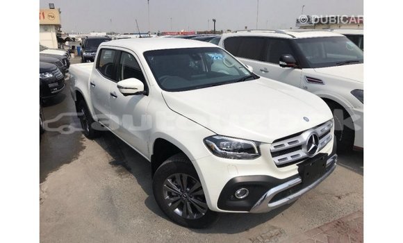 Buy Import Mercedes-Benz 250 White Car in Import - Dubai in Andijon Buy Import Mercedes-Benz 250 White Car in Import - Dubai in Andijon