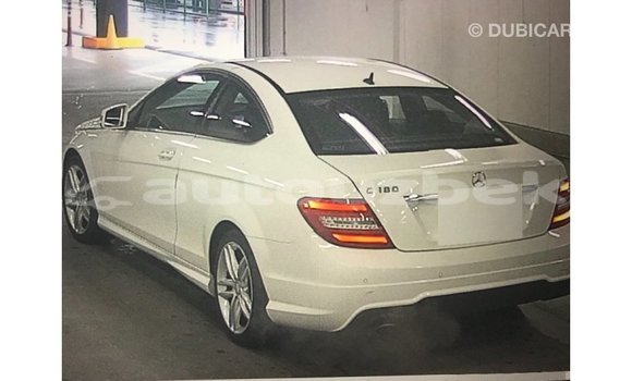 Buy Import Mercedes-Benz 190 White Car in Import - Dubai in Andijon Buy Import Mercedes-Benz 190 White Car in Import - Dubai in Andijon