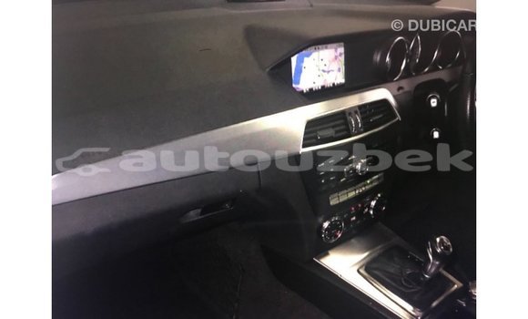 Buy Import Mercedes-Benz 190 White Car in Import - Dubai in Andijon Buy Import Mercedes-Benz 190 White Car in Import - Dubai in Andijon