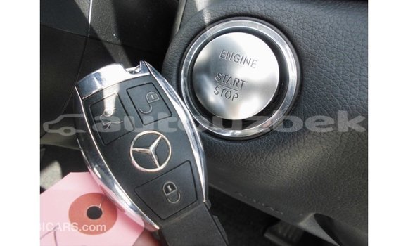 Buy Import Mercedes-Benz 190 White Car in Import - Dubai in Andijon Buy Import Mercedes-Benz 190 White Car in Import - Dubai in Andijon