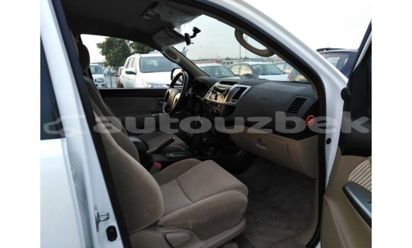 Buy Import Toyota Fortuner White Car in Import - Dubai in Andijon Buy Import Toyota Fortuner White Car in Import - Dubai in Andijon