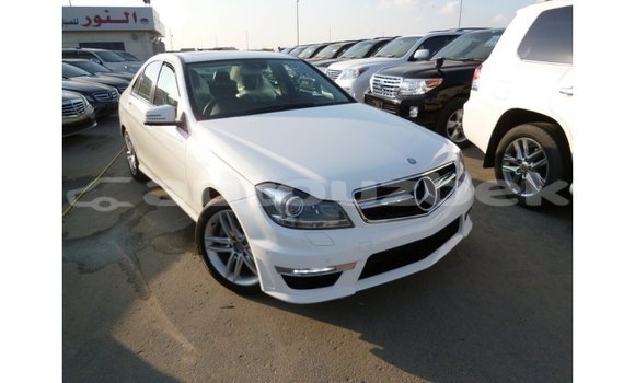 Buy Import Mercedes-Benz 200 White Car in Import - Dubai in Andijon Buy Import Mercedes-Benz 200 White Car in Import - Dubai in Andijon