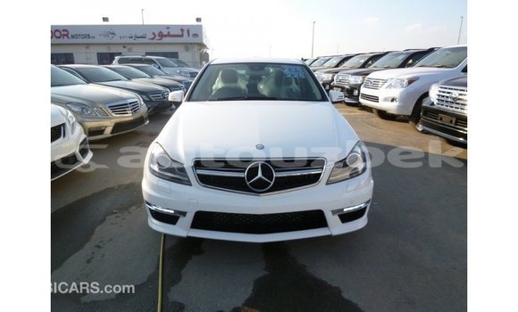 Buy Import Mercedes-Benz 200 White Car in Import - Dubai in Andijon Buy Import Mercedes-Benz 200 White Car in Import - Dubai in Andijon