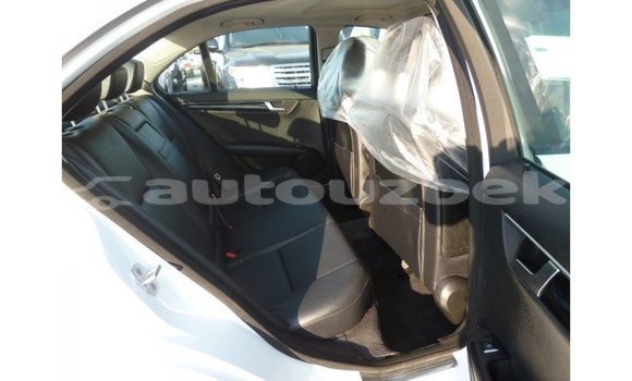 Buy Import Mercedes-Benz 200 White Car in Import - Dubai in Andijon Buy Import Mercedes-Benz 200 White Car in Import - Dubai in Andijon