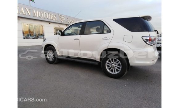 Buy Import Toyota Fortuner White Car in Import - Dubai in Andijon Buy Import Toyota Fortuner White Car in Import - Dubai in Andijon