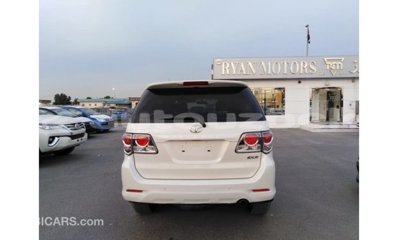 Buy Import Toyota Fortuner White Car in Import - Dubai in Andijon Buy Import Toyota Fortuner White Car in Import - Dubai in Andijon
