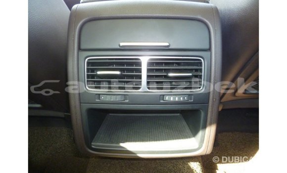 Buy Import Volkswagen Touareg Brown Car in Import - Dubai in Andijon Buy Import Volkswagen Touareg Brown Car in Import - Dubai in Andijon