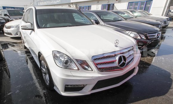 Buy Import Mercedes-Benz 200 White Car in Import - Dubai in Andijon Buy Import Mercedes-Benz 200 White Car in Import - Dubai in Andijon
