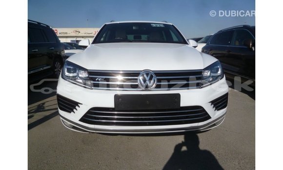 Buy Import Volkswagen Touareg White Car in Import - Dubai in Andijon Buy Import Volkswagen Touareg White Car in Import - Dubai in Andijon