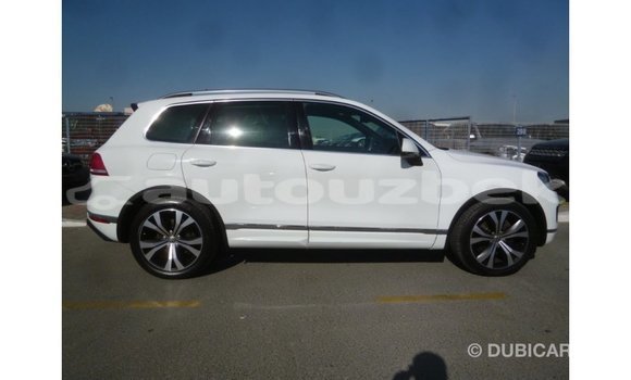 Buy Import Volkswagen Touareg White Car in Import - Dubai in Andijon Buy Import Volkswagen Touareg White Car in Import - Dubai in Andijon