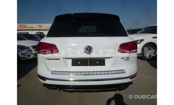 Buy Import Volkswagen Touareg White Car in Import - Dubai in Andijon Buy Import Volkswagen Touareg White Car in Import - Dubai in Andijon