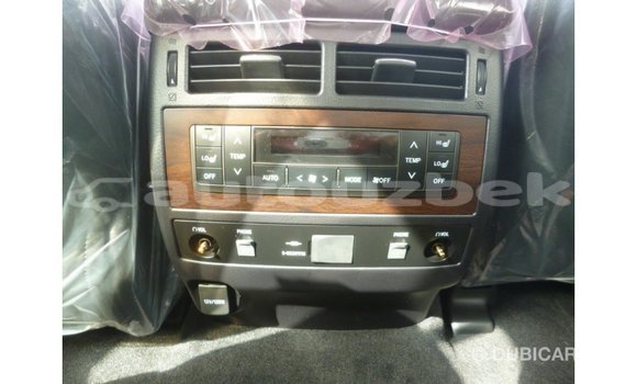 Buy Import Toyota Land Cruiser Other Car in Import - Dubai in Andijon Buy Import Toyota Land Cruiser Other Car in Import - Dubai in Andijon