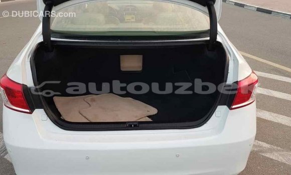 Buy Import Lexus ES White Car in Import - Dubai in Andijon Buy Import Lexus ES White Car in Import - Dubai in Andijon