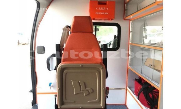 Buy Import Toyota Hiace White Car in Import - Dubai in Andijon Buy Import Toyota Hiace White Car in Import - Dubai in Andijon