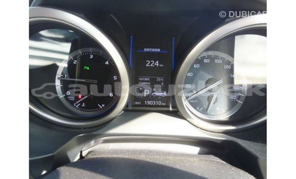 Buy Import Toyota Prado White Car in Import - Dubai in Andijon Buy Import Toyota Prado White Car in Import - Dubai in Andijon
