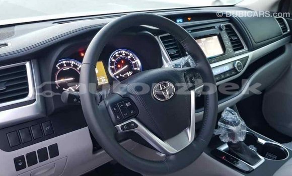 Buy Import Toyota Highlander Other Car in Import - Dubai in Andijon Buy Import Toyota Highlander Other Car in Import - Dubai in Andijon