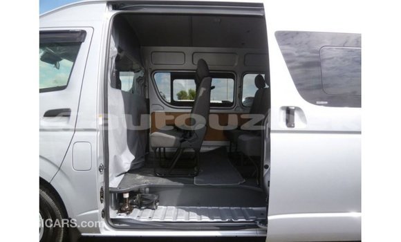 Buy Import Toyota Hiace Other Car in Import - Dubai in Andijon Buy Import Toyota Hiace Other Car in Import - Dubai in Andijon