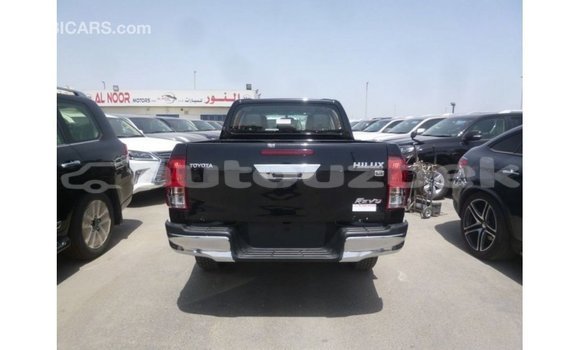 Buy Import Toyota Hilux Black Car in Import - Dubai in Andijon Buy Import Toyota Hilux Black Car in Import - Dubai in Andijon