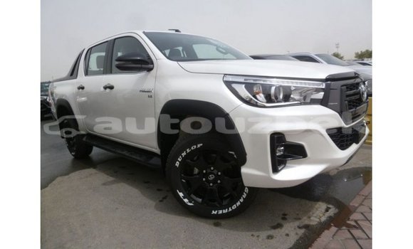 Buy Import Toyota Hilux White Car in Import - Dubai in Andijon Buy Import Toyota Hilux White Car in Import - Dubai in Andijon