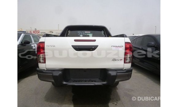 Buy Import Toyota Hilux White Car in Import - Dubai in Andijon Buy Import Toyota Hilux White Car in Import - Dubai in Andijon