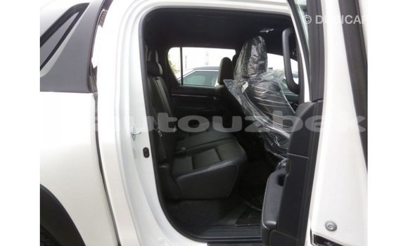 Buy Import Toyota Hilux White Car in Import - Dubai in Andijon Buy Import Toyota Hilux White Car in Import - Dubai in Andijon
