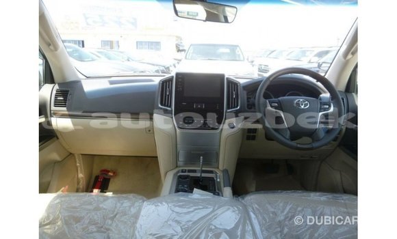Buy Import Toyota Land Cruiser White Car in Import - Dubai in Andijon Buy Import Toyota Land Cruiser White Car in Import - Dubai in Andijon