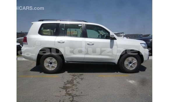 Buy Import Toyota Land Cruiser White Car in Import - Dubai in Andijon Buy Import Toyota Land Cruiser White Car in Import - Dubai in Andijon