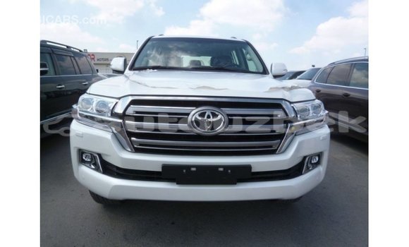 Buy Import Toyota Land Cruiser White Car in Import - Dubai in Andijon Buy Import Toyota Land Cruiser White Car in Import - Dubai in Andijon