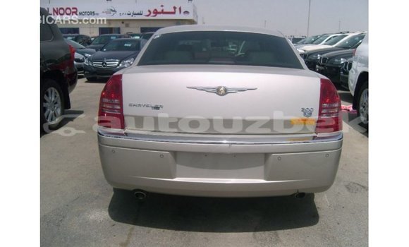 Buy Import Chrysler 300 Beige Car in Import - Dubai in Andijon Buy Import Chrysler 300 Beige Car in Import - Dubai in Andijon