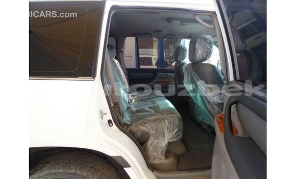 Buy Import Toyota Land Cruiser White Car in Import - Dubai in Andijon Buy Import Toyota Land Cruiser White Car in Import - Dubai in Andijon