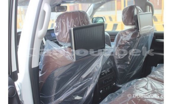 Buy Import Toyota Land Cruiser White Car in Import - Dubai in Andijon Buy Import Toyota Land Cruiser White Car in Import - Dubai in Andijon