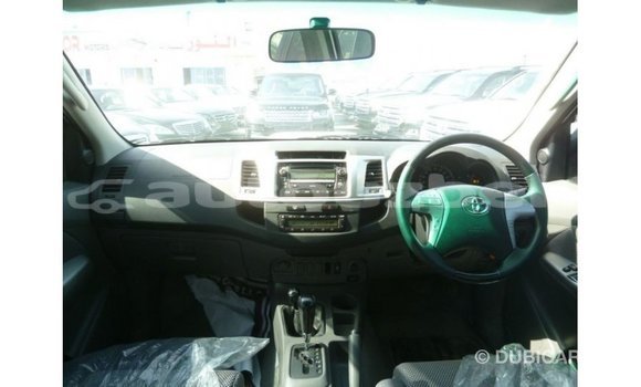 Buy Import Toyota Hilux White Car in Import - Dubai in Andijon Buy Import Toyota Hilux White Car in Import - Dubai in Andijon