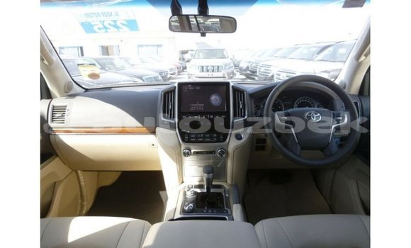 Buy Import Toyota Land Cruiser White Car in Import - Dubai in Andijon Buy Import Toyota Land Cruiser White Car in Import - Dubai in Andijon